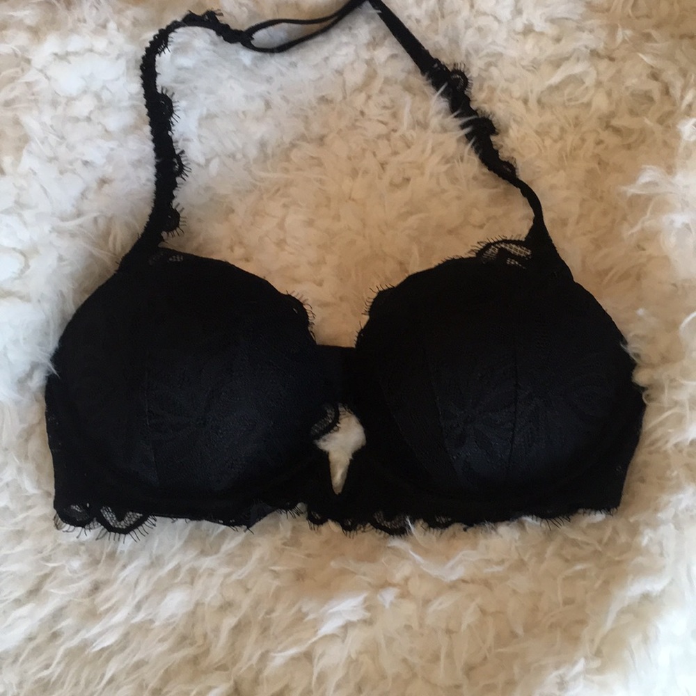 Date Push-up Halter Bra